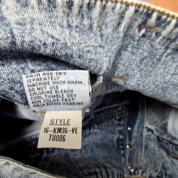 Vintage Acid Wash Denim Shorts Pleated High Waist Womens 12 Juniors 13/14 - Picture 8 of 15